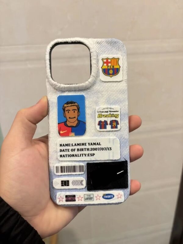 Yamar's handmade phone case, original design inspired by TikTok.